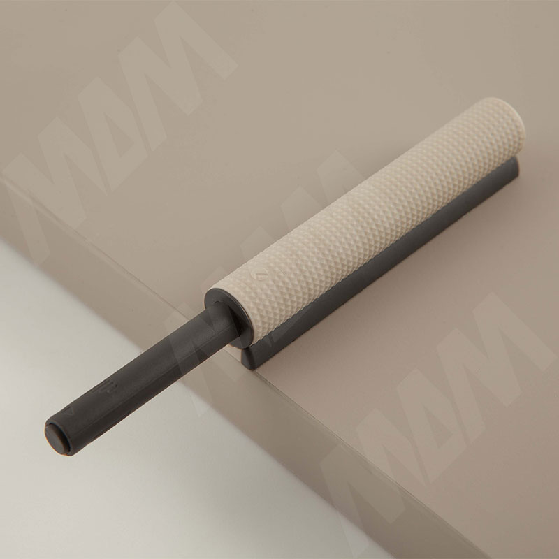 Комплект K-PUSH TECH с текстурой, толкатель усиленный 37 мм накладной с рез. демпфером, бежевый/антрацит, с крепежом фото товара 4 - C010003015