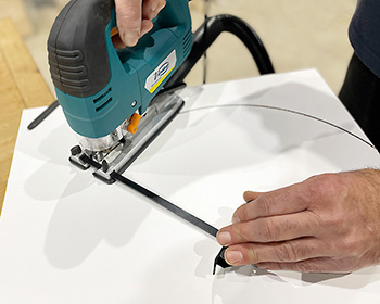 Радиусная/круговая обработка деталей лобзиком SC710 от Virutex (Испания) (артикул 3400500)