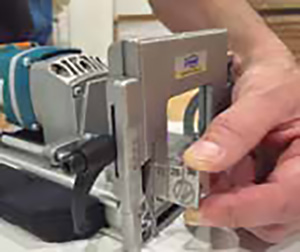 Легкая и быстрая настройка фрезера аккумуляторного от Virutex (Испания), рисунок 1 (артикул 7900801)