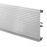 Цоколь алюминиевый (высота 100, длина 4000 мм), алюминий глянцевый рифленый 30.400.CR.01