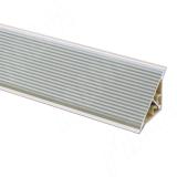 Плинтус алюминиевый треугольный L=4м, рифленый, серебро 65.400MR
