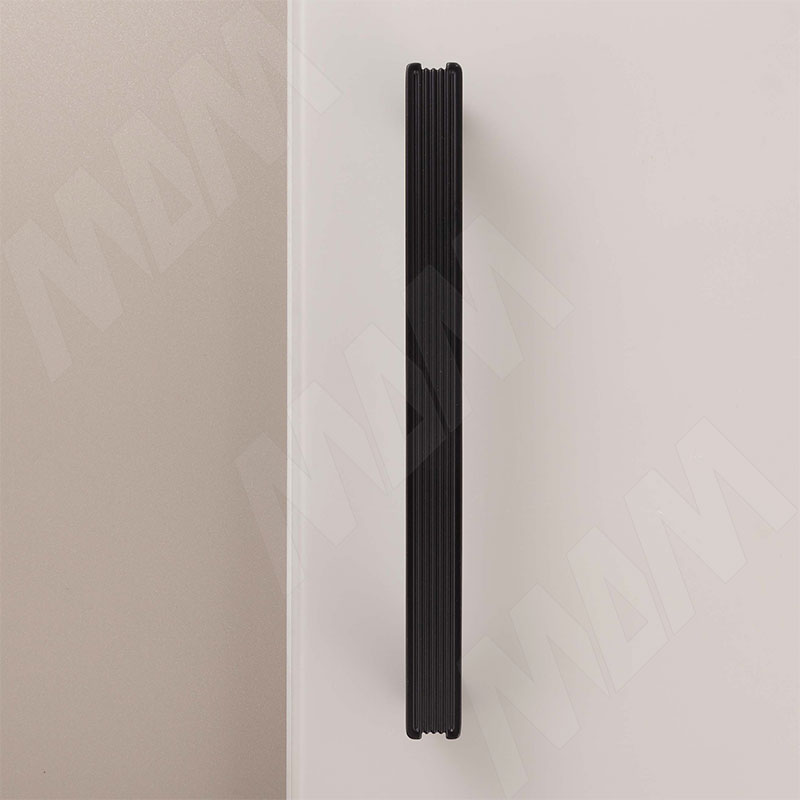 Ручка-скоба 128мм черный матовый фото товара 2 - BH.74.128.BLM