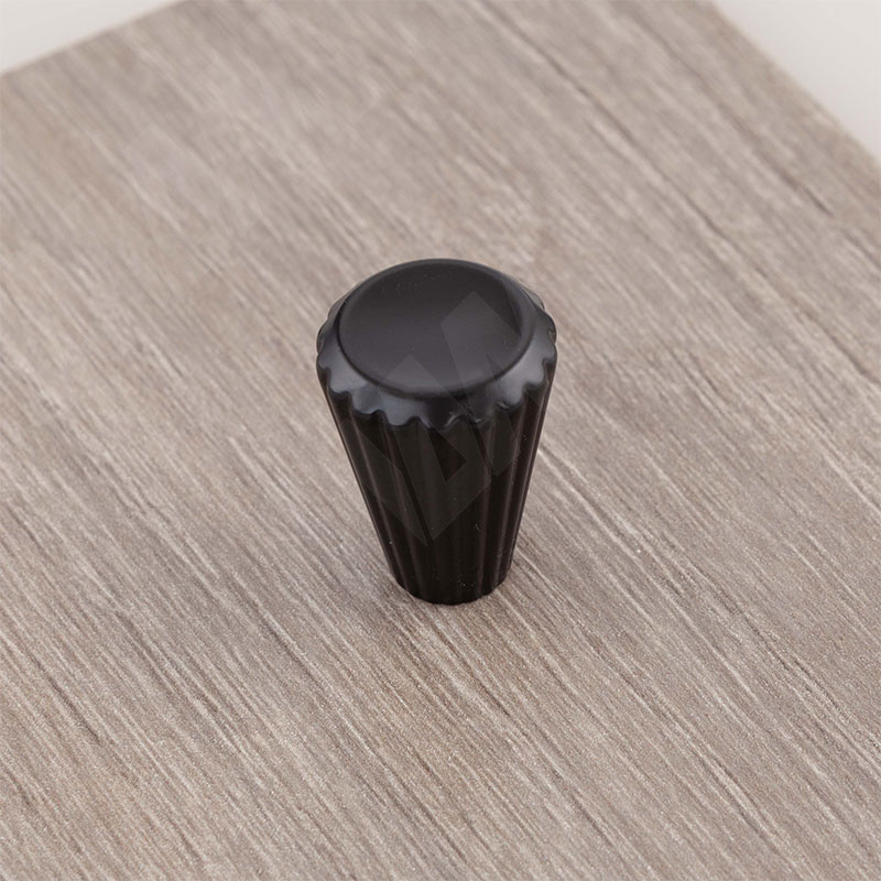 Ручка-кнопка черный матовый фото товара 4 - KH.44.000.BLM