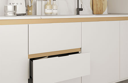 GOLA-профиль от PULSE (Россия) в цвете золото