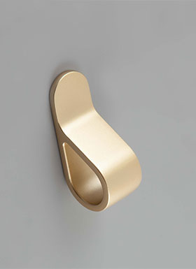 Ручка-кнопка KH.45 от PULSE в цвете матовое золото