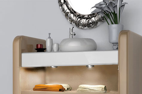 Накладной точечный светодиодный светильник STEEL от PULSE для влажных помещений