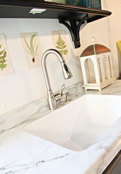 Кварцевые мойки для подстольного монтажа от EWIGSTEIN